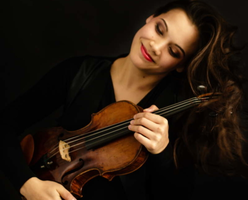 HiyoliTogawa, Viola